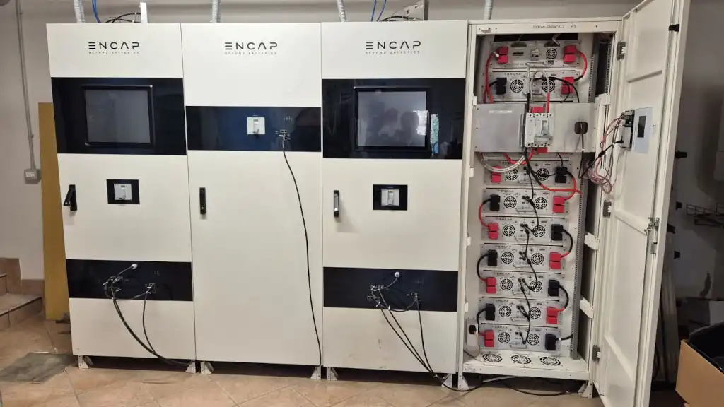 REGGIO EMILIA 5 ACCUMULO ENERGIA AL GRAFENE INDUSTRIALE a Reggio Emilia